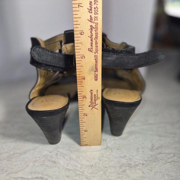 Black Naturalizer Heeled Dress Shoes Size 7.5 - Picture 5 of 11